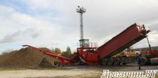 На Дрогичинщине продолжается уборка сахарной свеклы