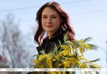 «Вы — самое ценное, что есть в нашей жизни». Лукашенко поздравил соотечественниц с 8 Марта