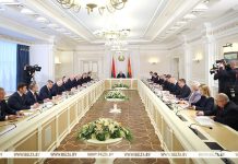 Лукашенко требует четкого разделения между посредничеством обоснованным и необоснованным