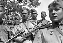 Наши юнкоры о войне. Спасибо солдатам Победы за то, что не знаем войны