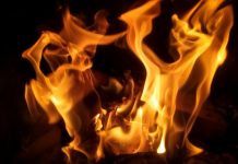 В Дрогичинском районе сгорела хозпостройка