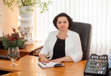 Людмила Филонюк, председатель районной организации ОО «Белорусский союз женщин»: «Сегодня белорусский народ един в своем выборе: мы твердо идем курсом на развитие сильной, независимой и процветающей Беларуси»