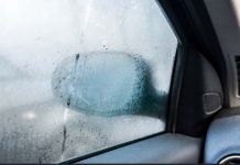 Вслепую за рулем: как запотевшие стекла лишают водителя контроля над автомобилем